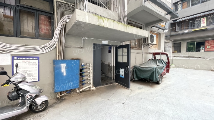 花阁路2号外景图