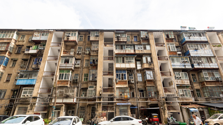 三联宿舍外景图