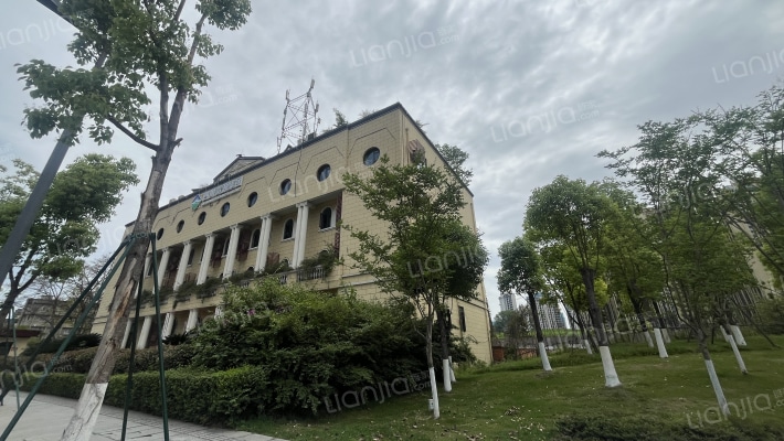 测绘队家属区外景图