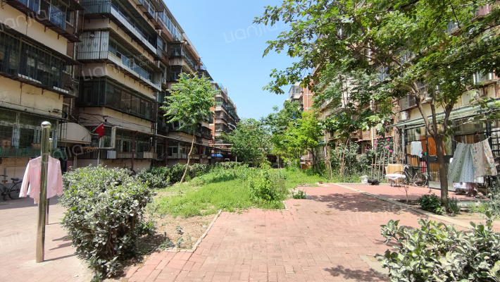 宏光公寓外景图