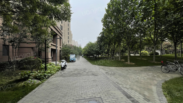 长阳半岛怡和南路8号院外景图