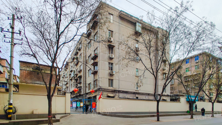 万年路39号院外景图