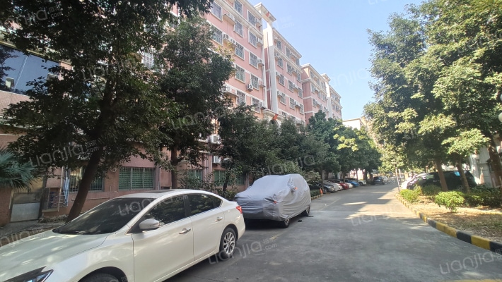 华达花园外景图