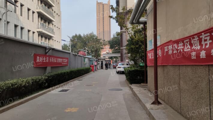 中国水电三局家属院外景图