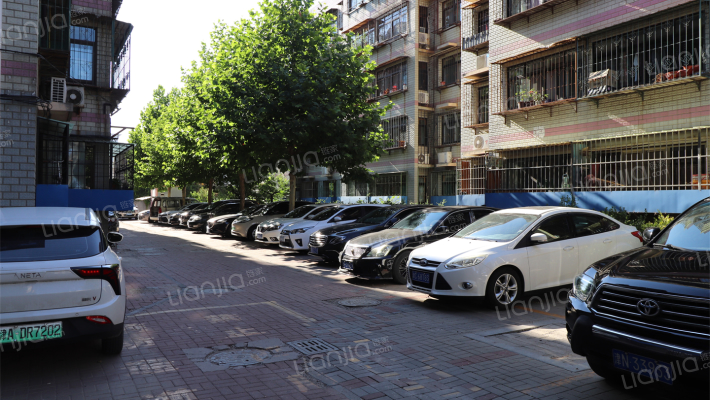 先锋公寓外景图