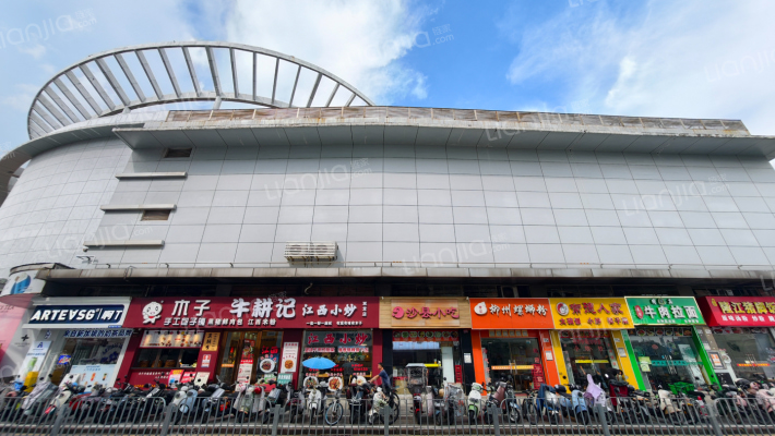 龙盈泰商业中心外景图