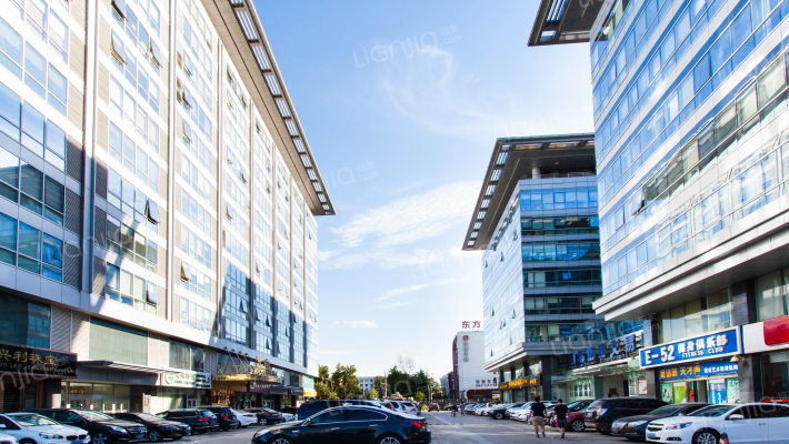 雍和大厦外景图