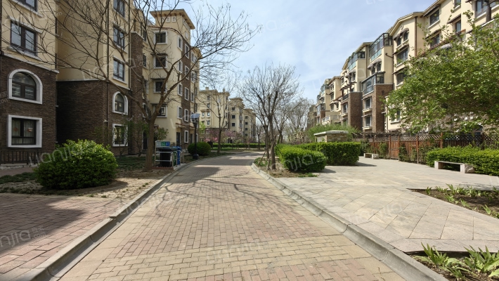 吉宝沁风御庭外景图