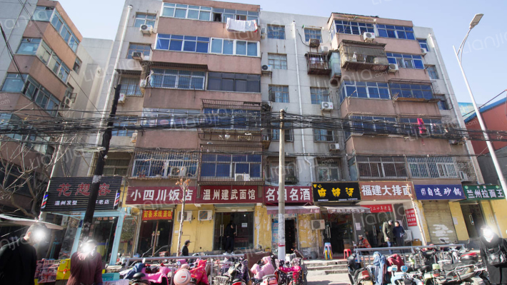 航海路小区外景图