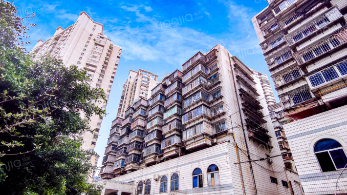 光明城小区外景图