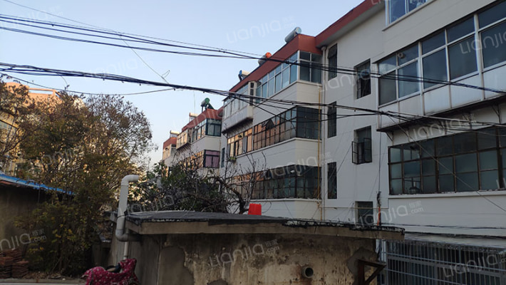 城建小区外景图