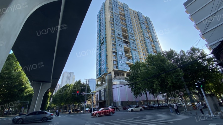 半岛豪庭外景图