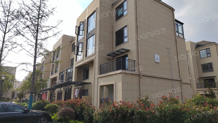 卓越浅水湾外景图