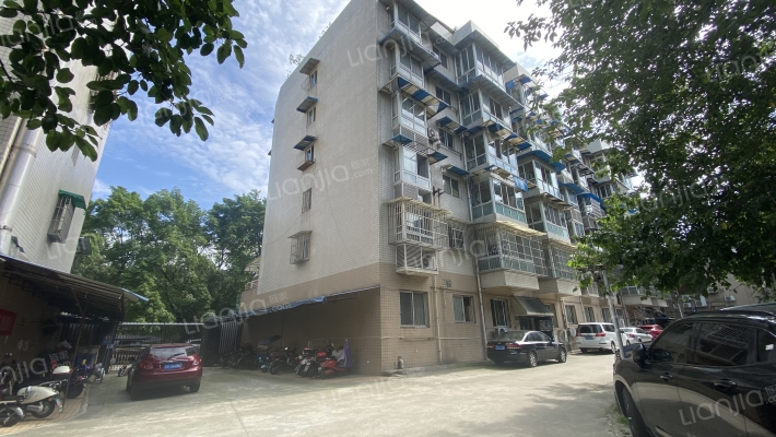 桂湖河畔南区外景图