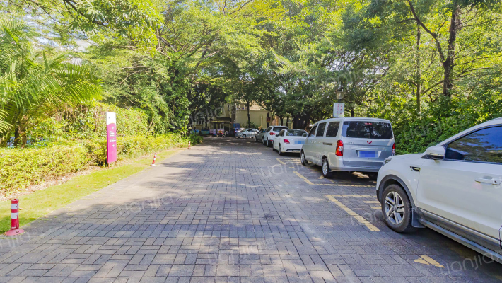 三正半山豪苑半岛区外景图