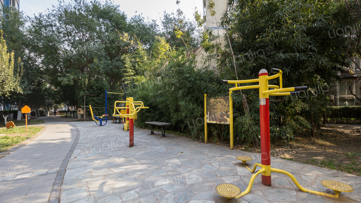 顶秀欣园东苑外景图