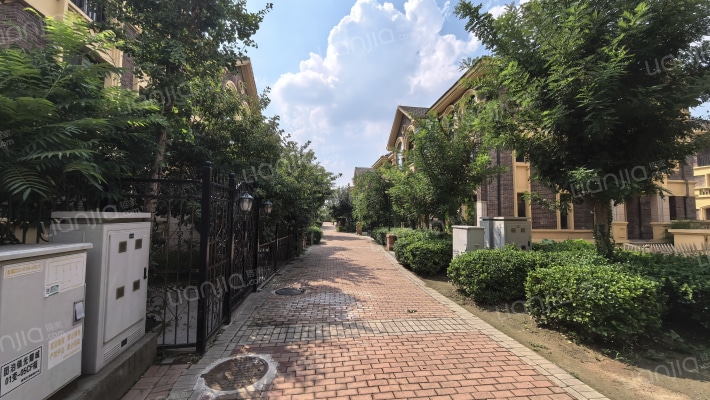 光耀雅苑外景图