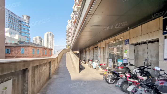 景辉商厦外景图