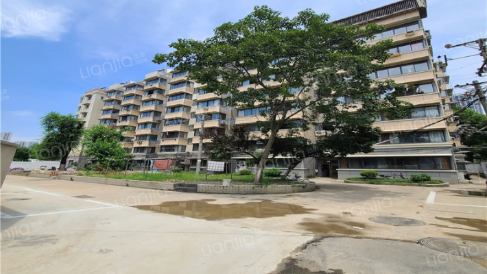 五里墩住宅楼外景图