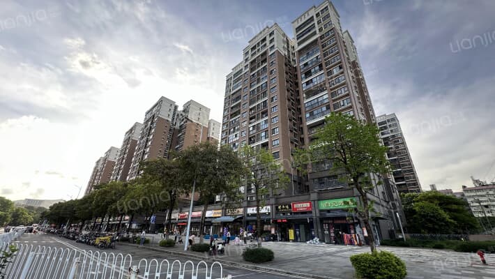 远洋天骄广场外景图