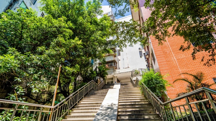 中铁大厦外景图