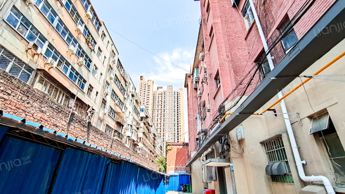 新郑路113号外景图