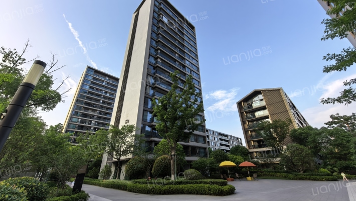 天阅云合源外景图