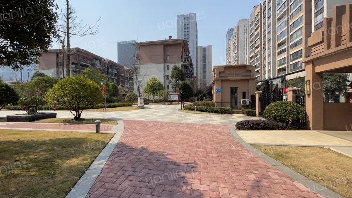 中天润玺外景图