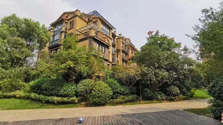 融创瑷骊山外景图