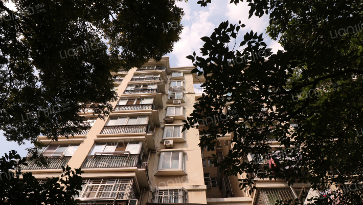 馨园公寓外景图