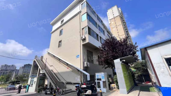 翠屏山庭外景图