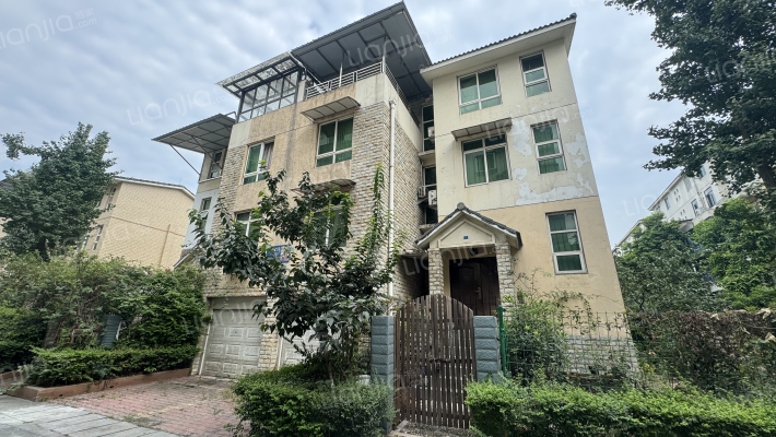 红泰静水楼台外景图