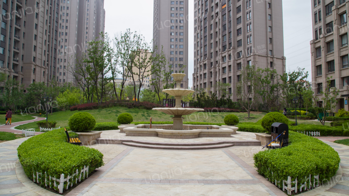 远洋广场外景图