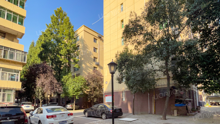 外院家属院外景图