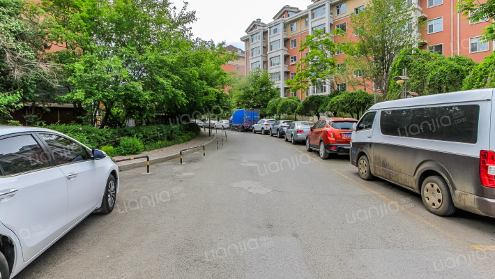 东皇银河家园外景图