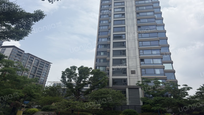 建发朗云外景图