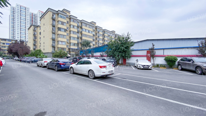 阳光小区湘园社区外景图