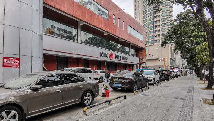 拱北工行大厦外景图