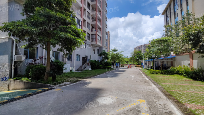 龙富花园外景图