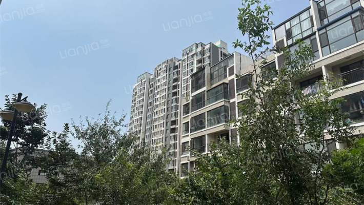 雯霆华苑外景图