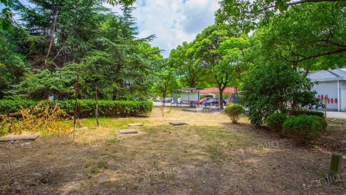 捷雄花园外景图