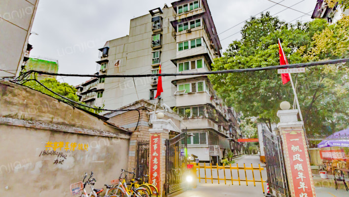 园丰村荷花苑小区外景图