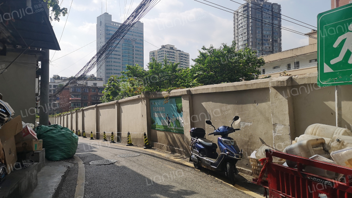 九华路教师宿舍外景图