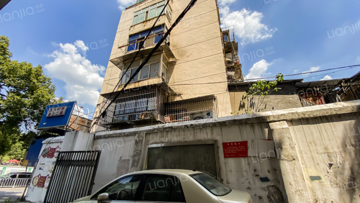 蔬菜宿舍外景图