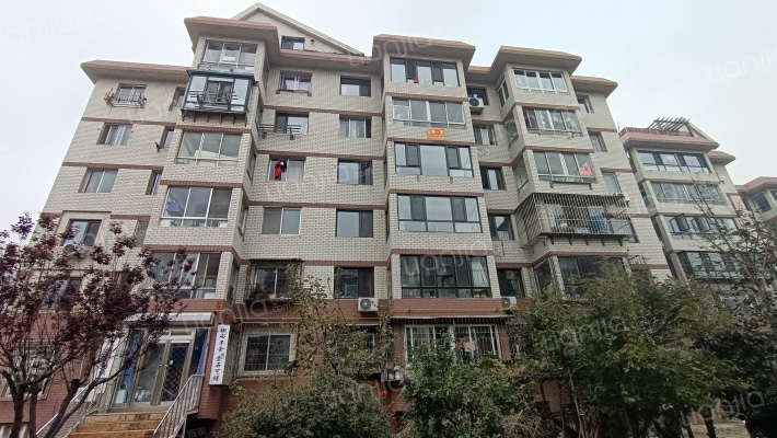 新日里小区外景图