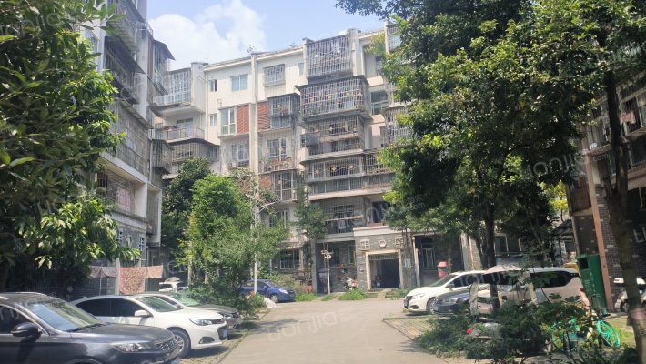 兴隆小区外景图