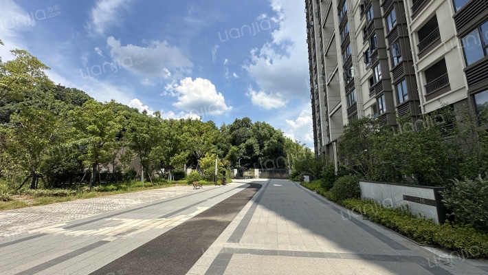 阳光城翡丽公园外景图