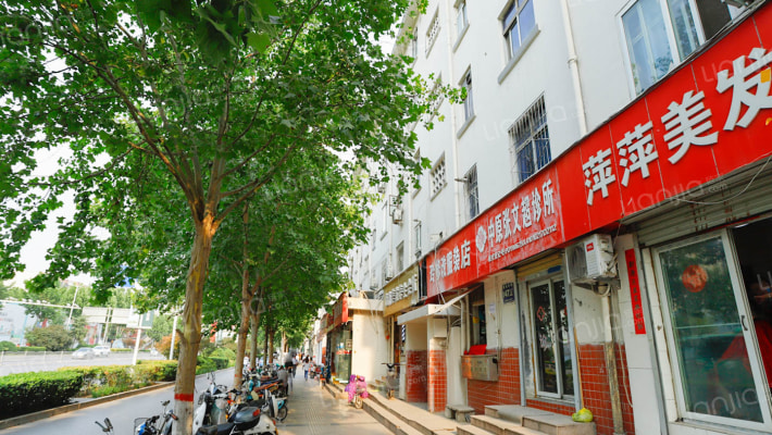 郑上路114号楼外景图