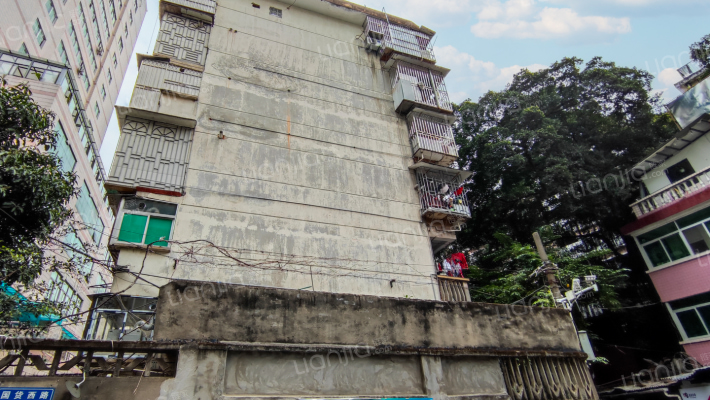 人行宿舍外景图