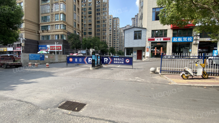 紫蓬路172号外景图